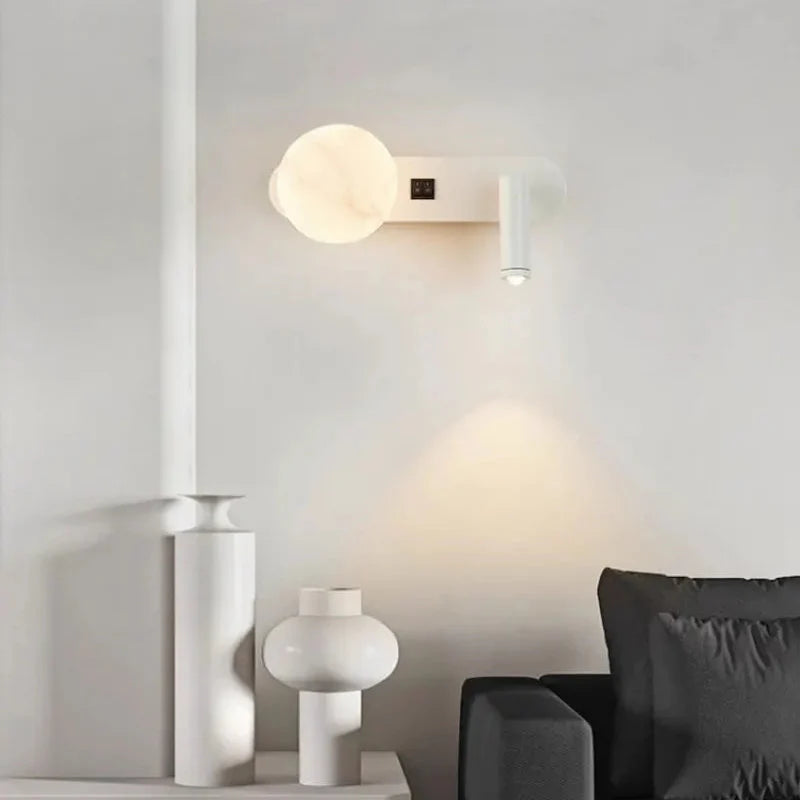 Lâmpada de parede moderna nórdica, preto e branco, minimalista, sala de estar, sofá fundo, luz decorativa, quarto luxuoso, cabeceira