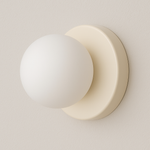 Iluminação Decorativa Suave para Paredes com Globo de Vidro Fosco