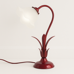 Luminária de Mesa Direcionada para Leitura com Modelo Articulado