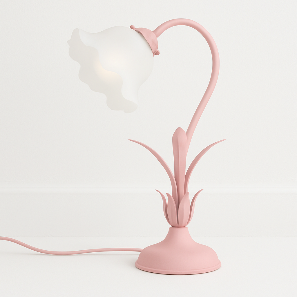 Luminária de Mesa Direcionada para Leitura com Modelo Articulado