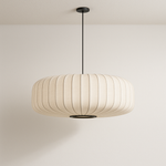 Iluminação Decorativa Pendente para Ambientes com Cúpula em Tecido